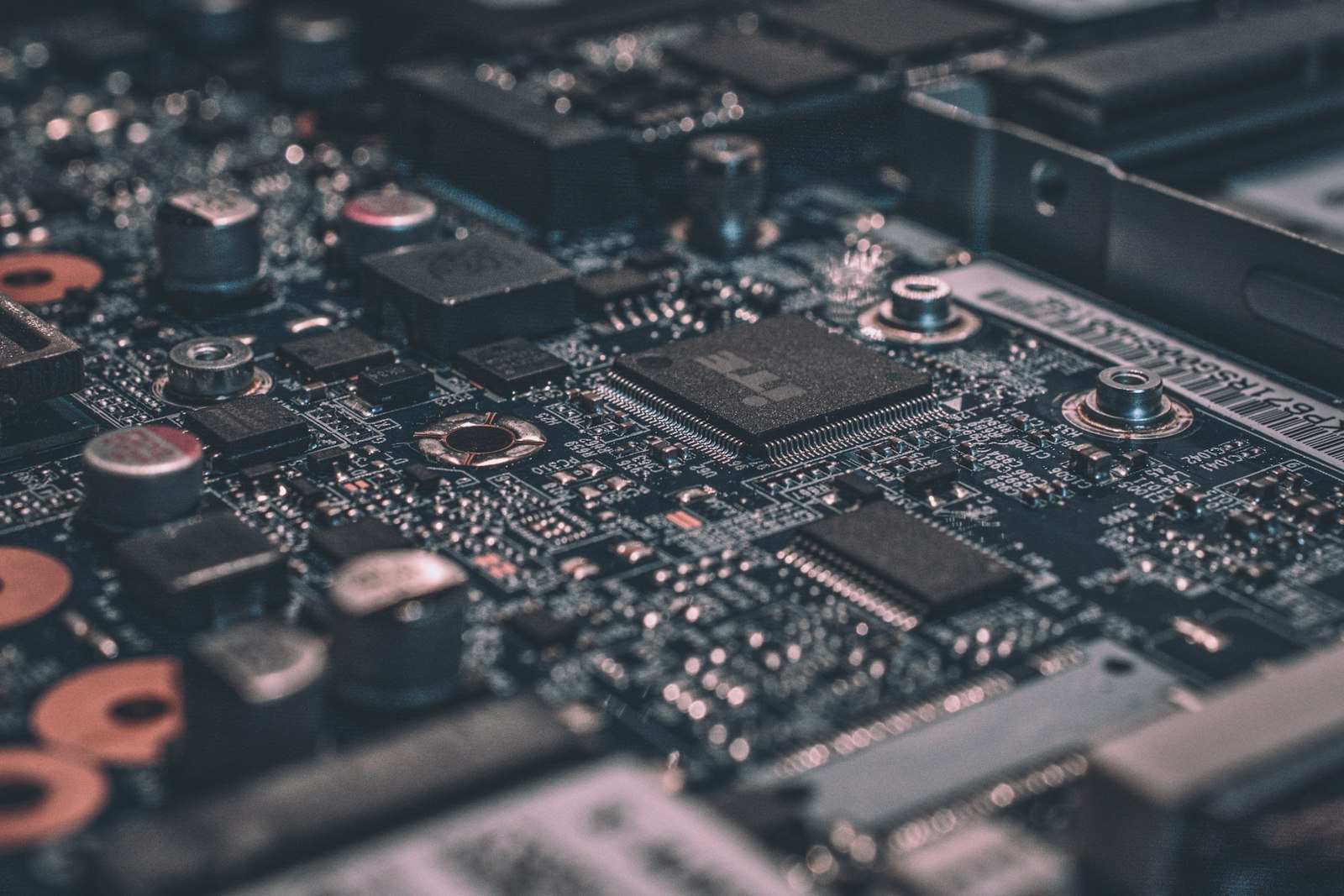 Yakın plan elektronik devre ve çip